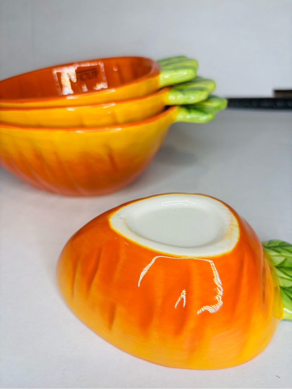 Ceramic Carrot-Shaped Measuring Cups - Picture 4 of 8